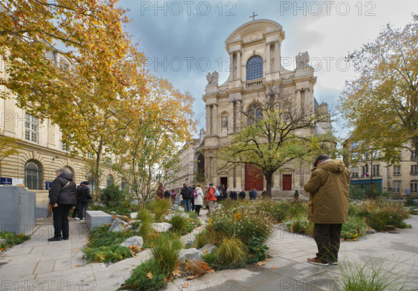 Place du 13 novembre 2015, Paris