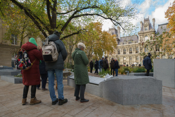 Place du 13 novembre 2015, Paris