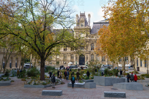 Place du 13 novembre 2015, Paris