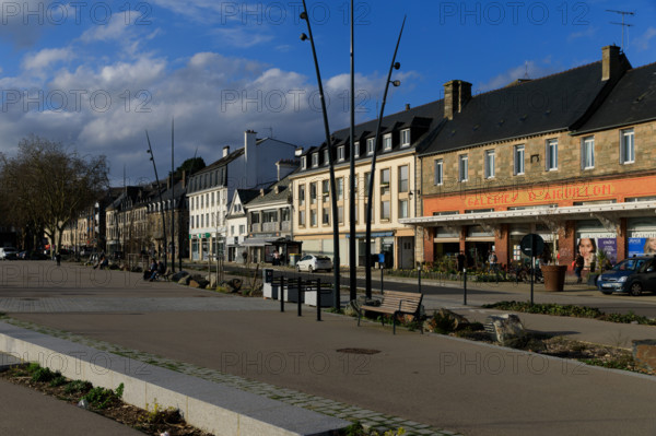 FRance, région Bretagne, Côtes d'Armor, lannion, quai d aiguillon, ancien magasin Galeries d Aiguillon,