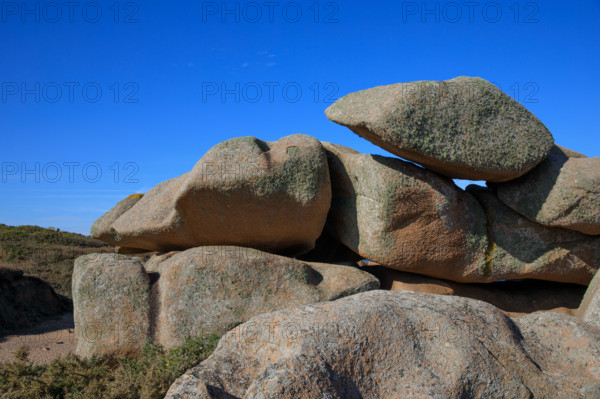 france, région Bretagne, Côtes d'Armor, côte de granit rose, Ploumanac'h, les rochers