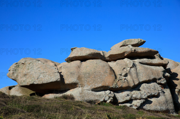 france, région Bretagne, Côtes d'Armor, côte de granit rose, Ploumanac'h, les rochers