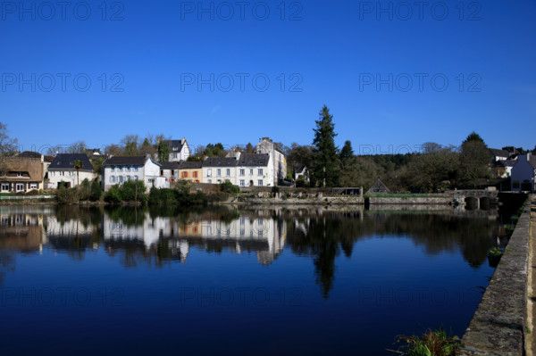 FRance, région Bretagne, Finistère, Huelgoat, les rochers, cahos de huelgoat, lac