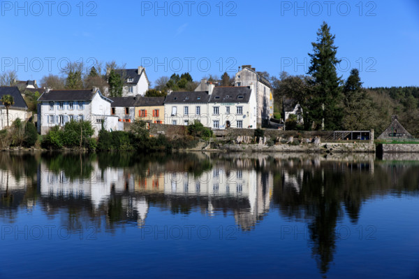 FRance, région Bretagne, Finistère, Huelgoat, les rochers, cahos de huelgoat, lac