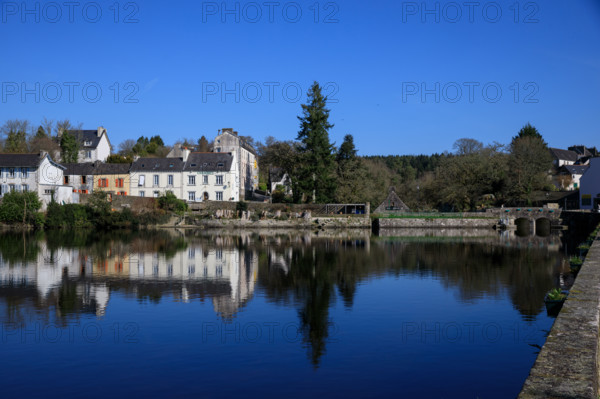 FRance, région Bretagne, Finistère, Huelgoat, les rochers, cahos de huelgoat, lac