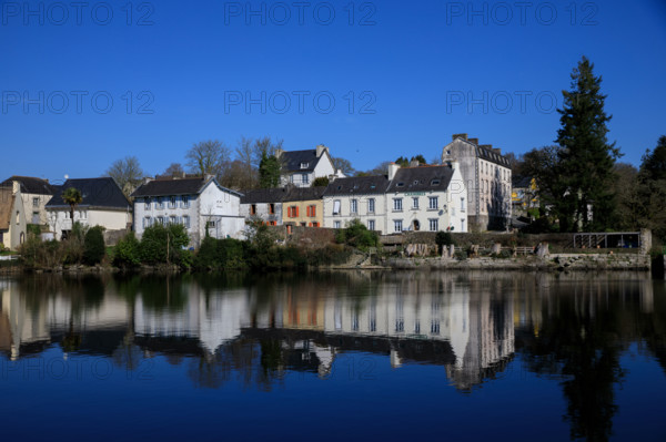 FRance, région Bretagne, Finistère, Huelgoat, les rochers, cahos de huelgoat, lac