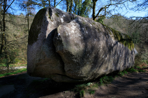 FRance, région Bretagne, Finistère, Huelgoat, les rochers, cahos de huelgoat, la roche tremblante,