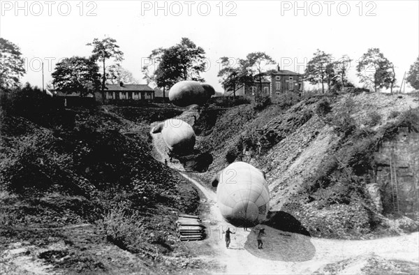 Barrage balloons