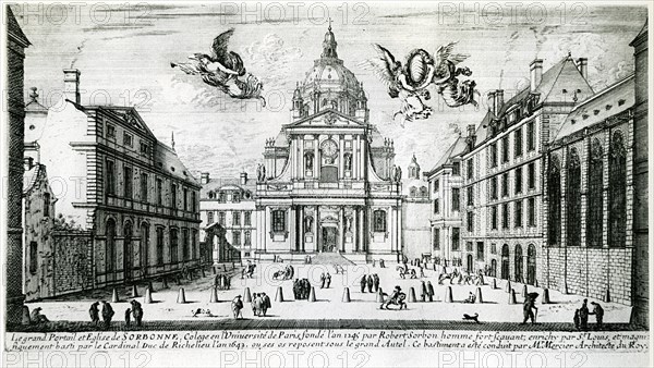 Le grand portail de l'église de Sorbonne.