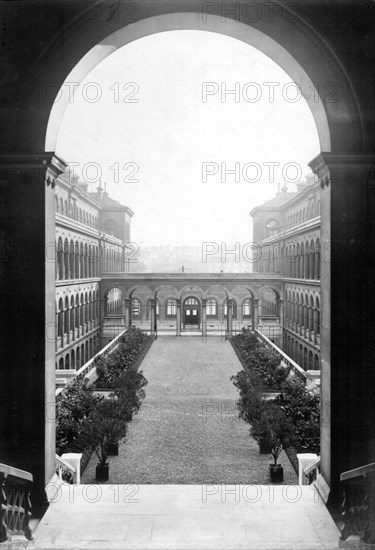 The Hôtel-Dieu de Paris