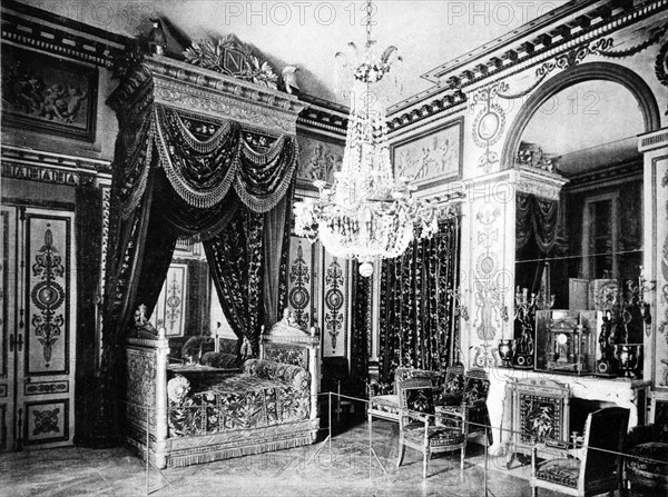 France. Château de Fontainebleau. La chambre de Napoléon 1er.