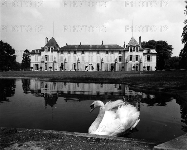 Premier Empire. Façade du château de la Malmaison.