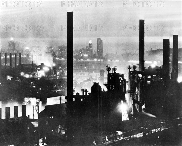 Etats-Unis. Pittsburgh. Vue nocturne des aciéries