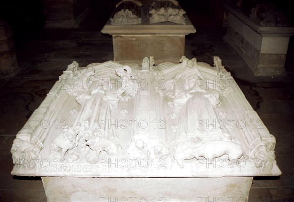 Grave of Louis et Philippe, sons of the Count of Alençon