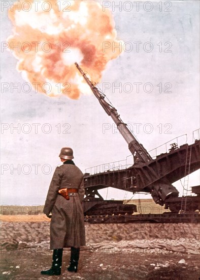 Bombardment of the English coast by a German gun, 1941