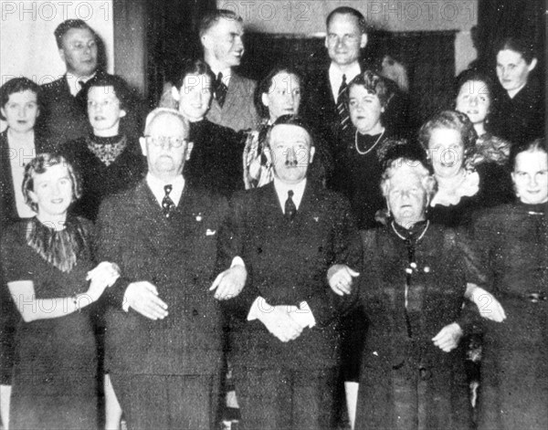 Adolf Hitler et ses amis