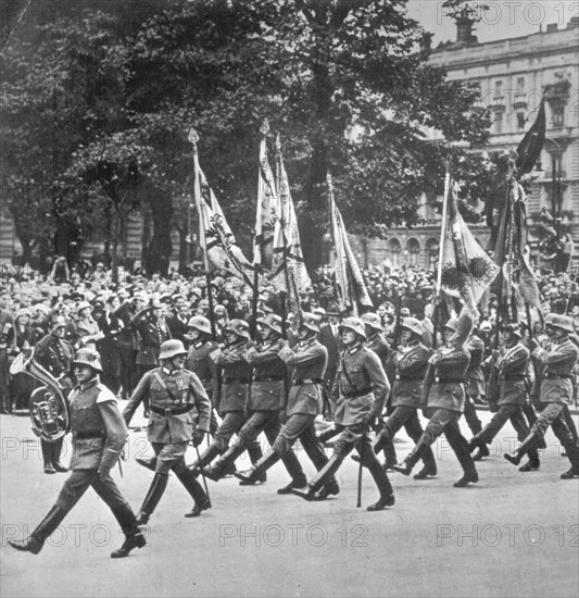 Défilé de l'armée allemande pendant l'Occupation