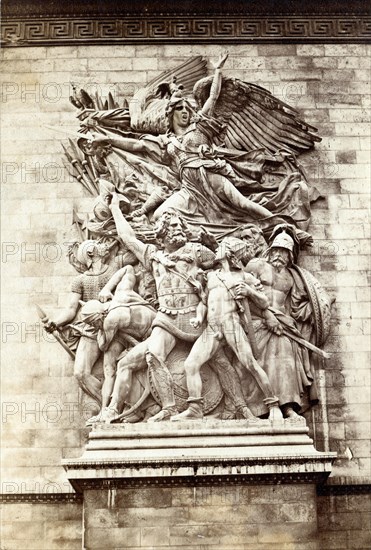 l'Arc de Triomphe à Paris.