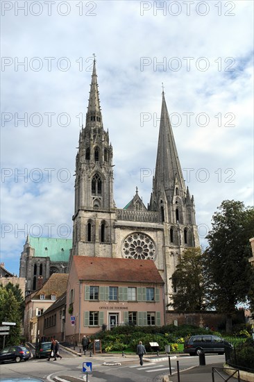 Chartres.