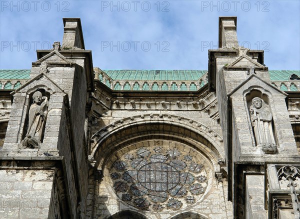 Chartres.