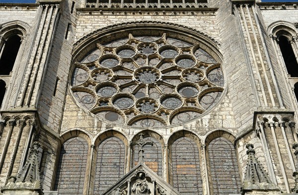 Chartres.