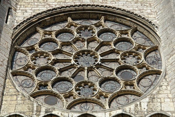 Chartres.