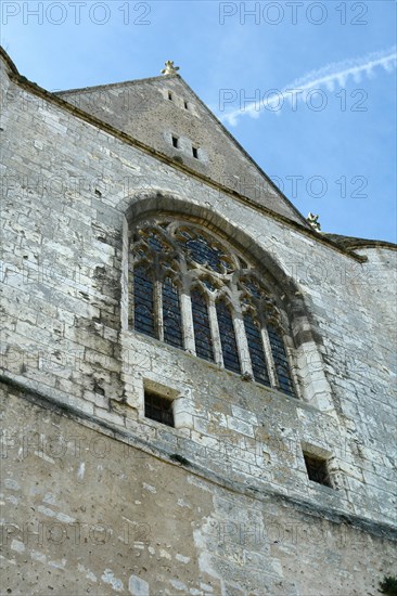 Chartres.