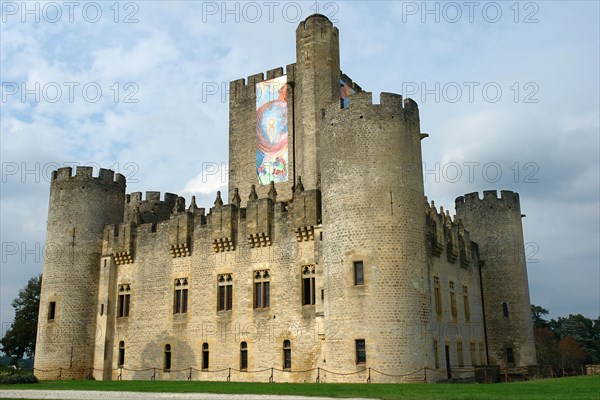 Château de la Roquetaillade.