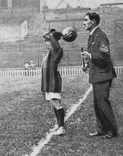 The first women's football teams in England.