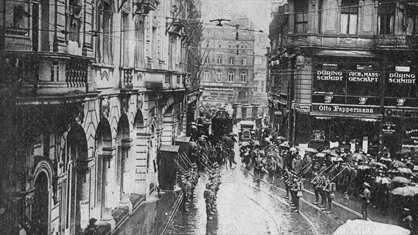 Allemagne. Occupation alliée (britannique) à Cologne