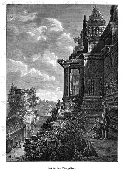 Les ruines d'Ang-Kor. Angkor est l'ancienne capitale de l'Empire khmer qui prospéra du IXe au XVe siècle. Ses ruines sont situées dans les forêts au nord du Tonlé Sap, proches de l'actuelle Siem Reap au Cambodge et sont classées au patrimoine mondial de l'humanité par l'UNESCO.