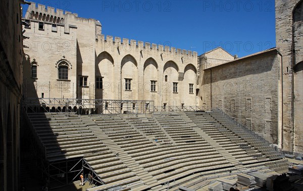 Palais des papes d'Avignon.