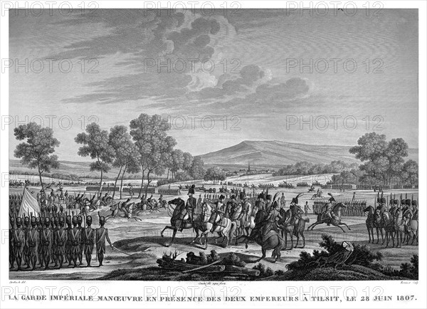 Epopée napoléonienne. Napoléon 1er. La garde impériale manoeuvre en présence des deux Empereurs à Tilsit, le 28 juin 1807.