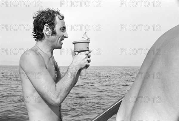 Charles Aznavour en vacances à La Napoule