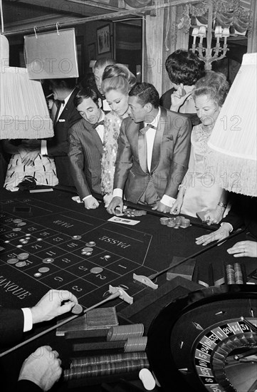 Charles Aznavour et Henri Salvador, 1965