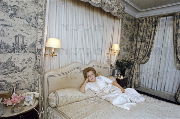 Olivia de Havilland, vers 1969