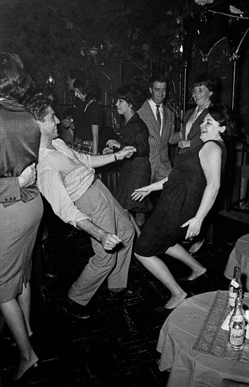 Régine et Sacha Distel, 1961