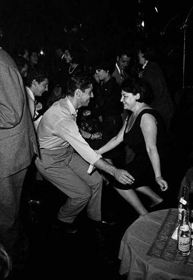 Régine and Sacha Distel, 1961