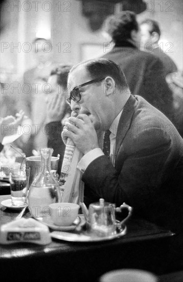 Parisians at Les Deux Magots, 1958