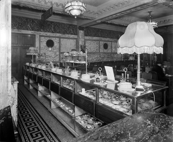 Lyons Corner House, Coventry Street, Westminster, London, 1923