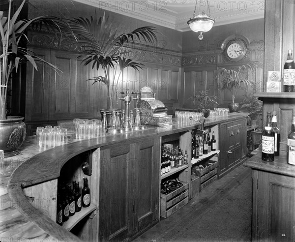 Lyons Corner House, Coventry Street, Westminster, London, 1923