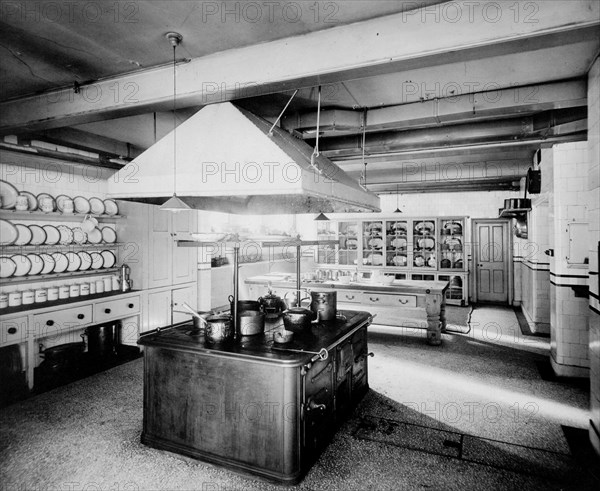 Tiled kitchen at 1 Inverness Terrace, Bayswater, Westminster, London