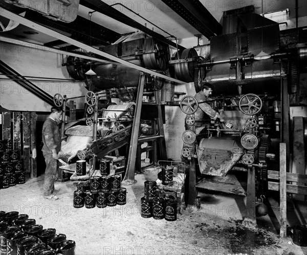 Gross Sherwood and Heald's factory, Jenkins Lane, Barking, London, 1910