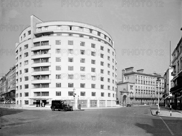 Lowndes Square, Kensington and Chelsea, London, c1930s