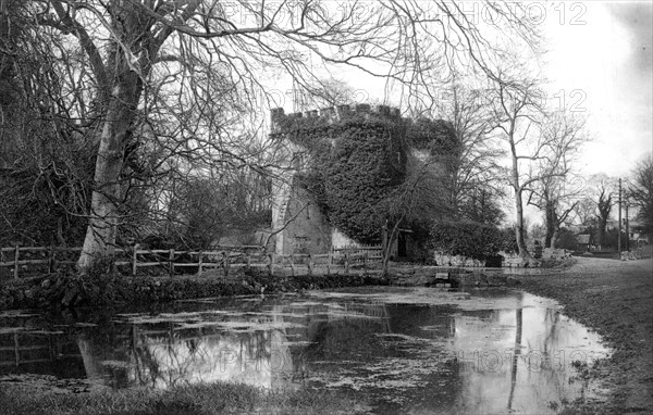 Gatehouse at Whittington Castle, Shropshire, c1900