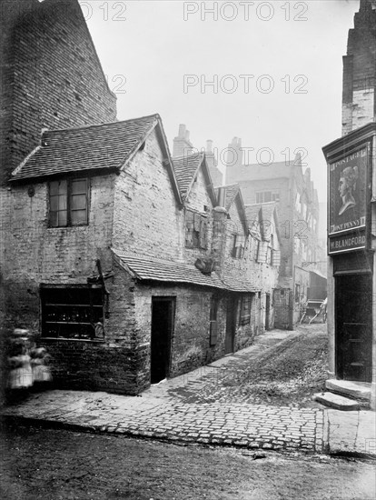 Queen's Head Yard in Birmingham, West Midlands