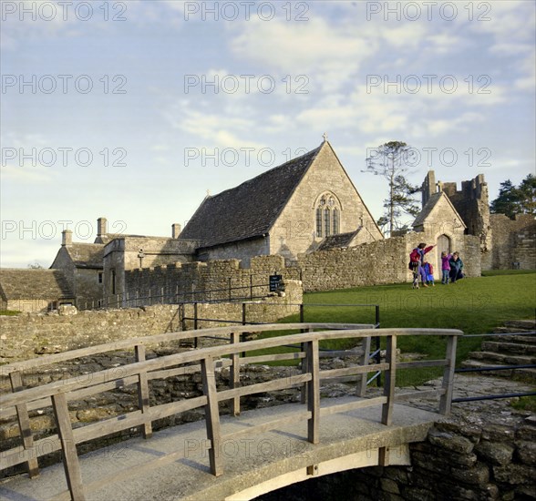 Farleigh Hungerford Castle, Somerset, 1999