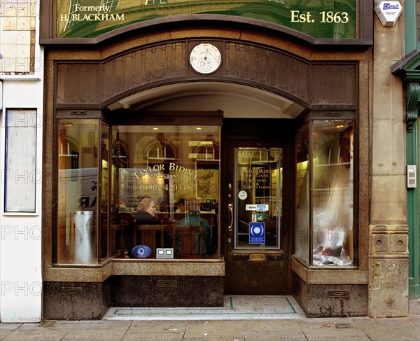 Optician's in Lichfield Street, Wolverhampton, West Midlands, 2001