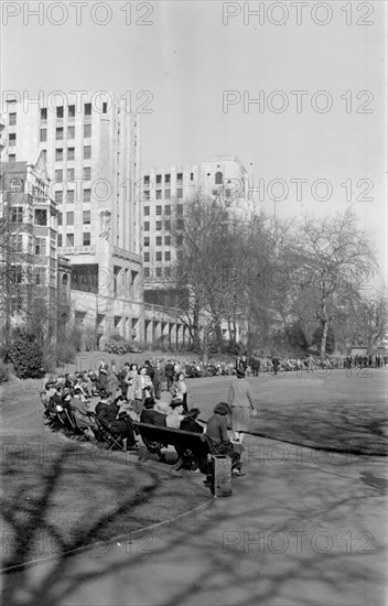 Lunchtime in the Victoria Embankment Gardens, London, c1945-c1965