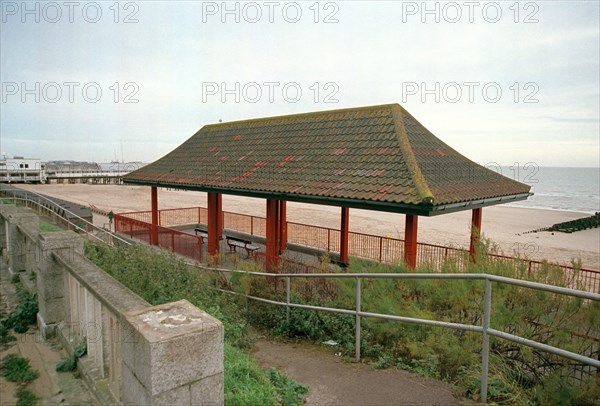 Shelter, Lowestoft, Suffolk, 2000